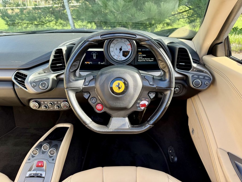 Used Ferrari 458 2012 for sale - 76368129: Photo 15