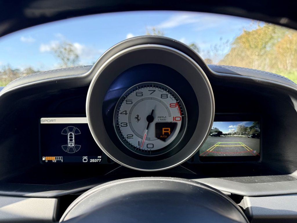 Used Ferrari 458 2012 for sale - 76368129: Photo 16