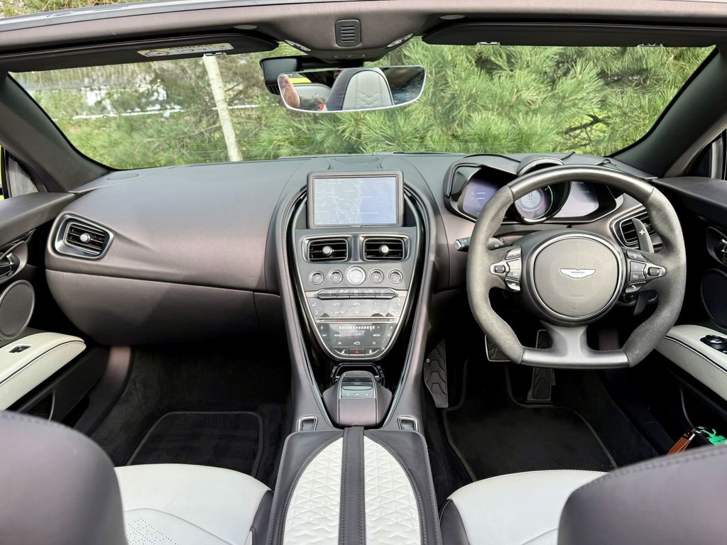 Used Aston Martin DBS 2022 for sale - 77614243: Photo 11