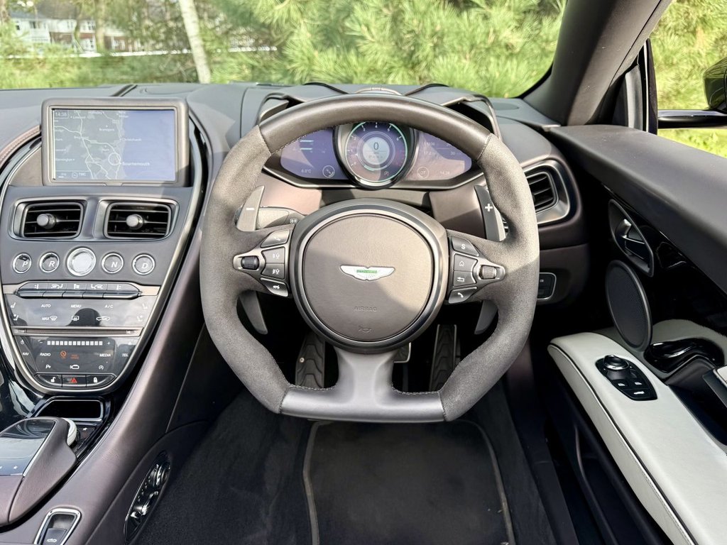 Used Aston Martin DBS 2022 for sale - 77614243: Photo 15