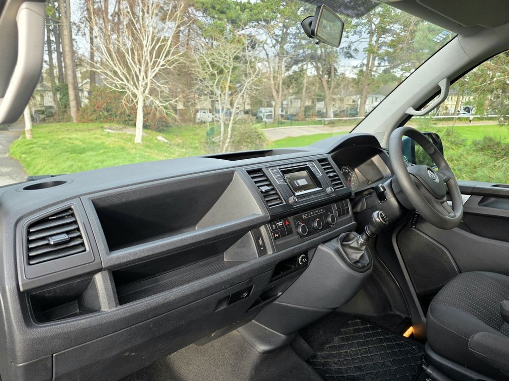 Used Volkswagen Transporter Shuttle 2019 for sale - 77452085: Photo 11