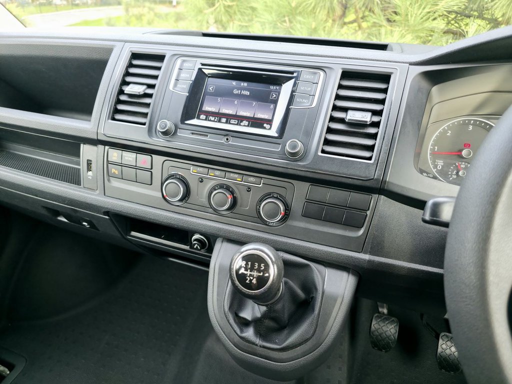 Used Volkswagen Transporter Shuttle 2019 for sale - 77452085: Photo 17