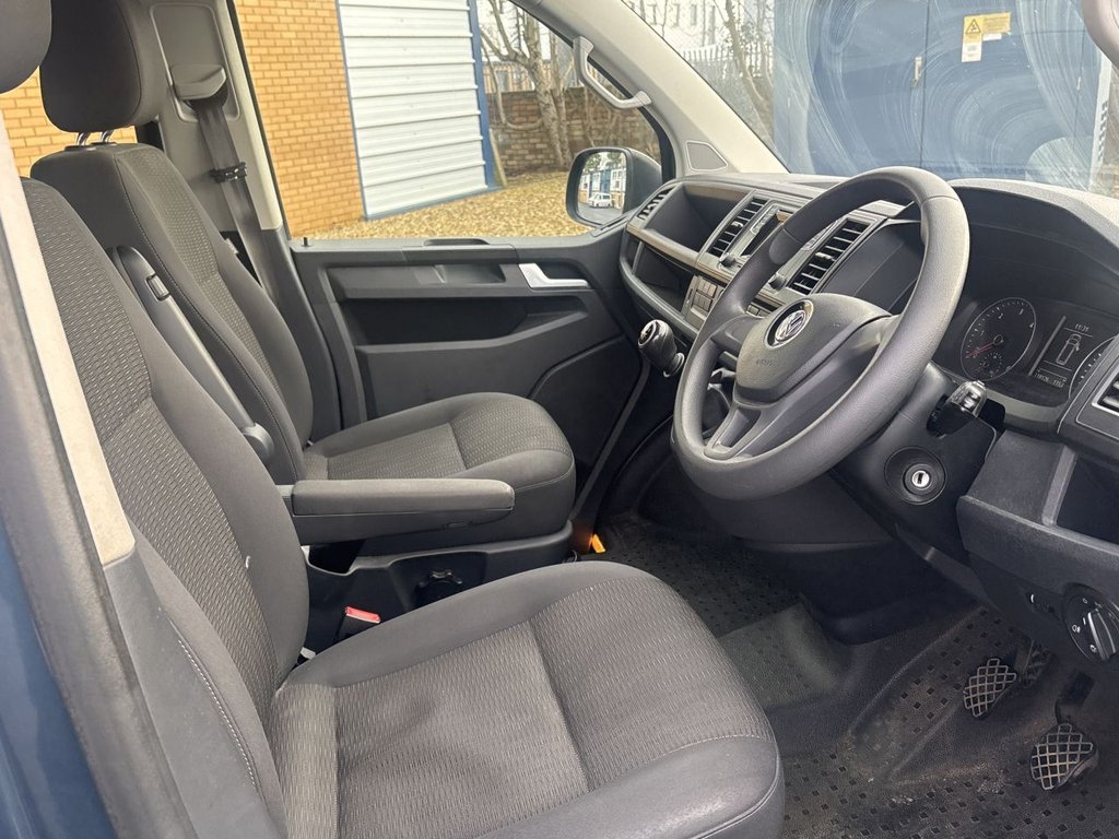 Used Volkswagen Transporter Shuttle 2019 for sale - 77452085: Photo 5