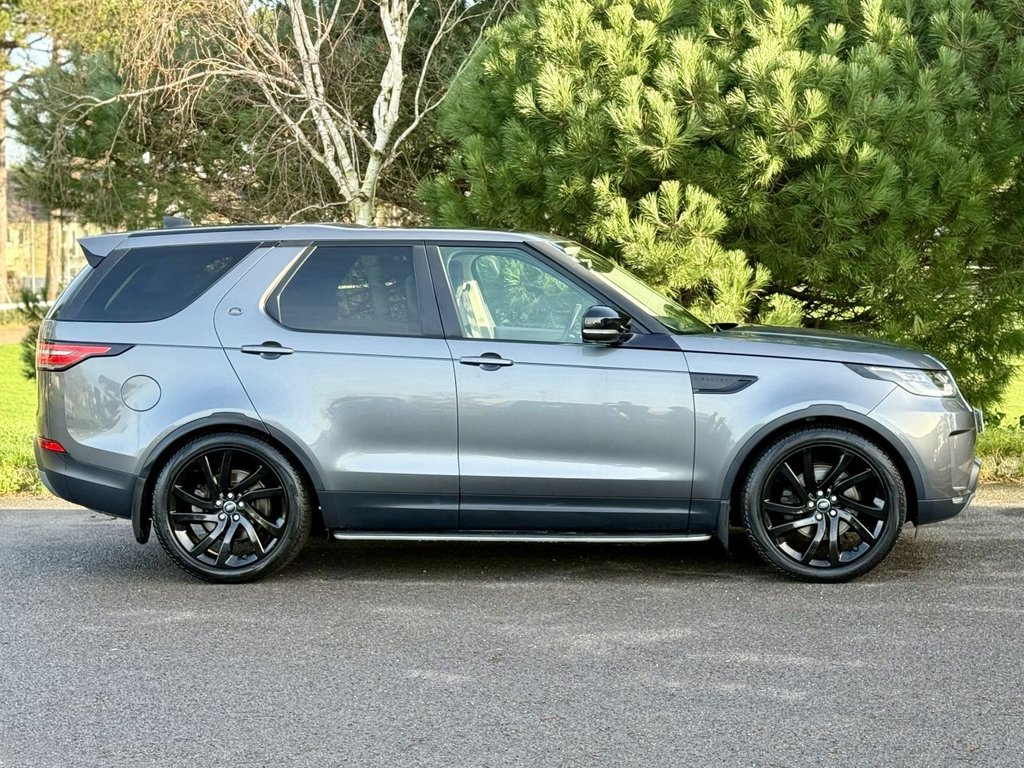 Used Land Rover Discovery 2017 for sale - 76934482: Photo 2