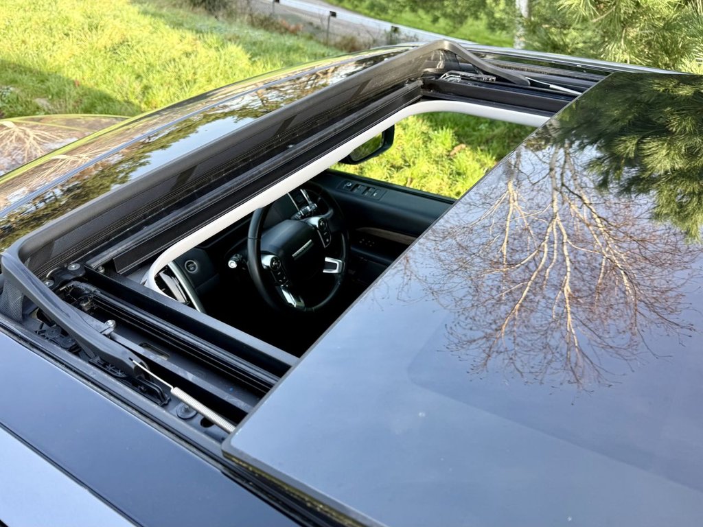 Used Land Rover Discovery 2017 for sale - 76934482: Photo 28