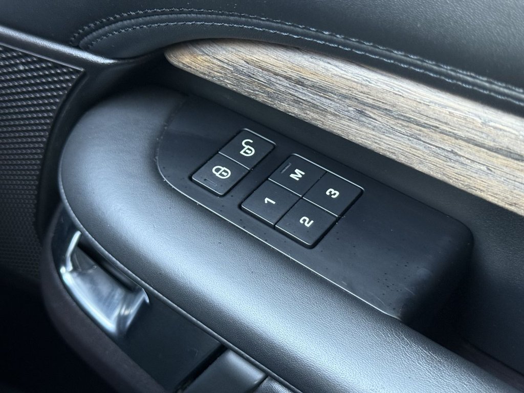 Used Land Rover Discovery 2017 for sale - 76934482: Photo 41