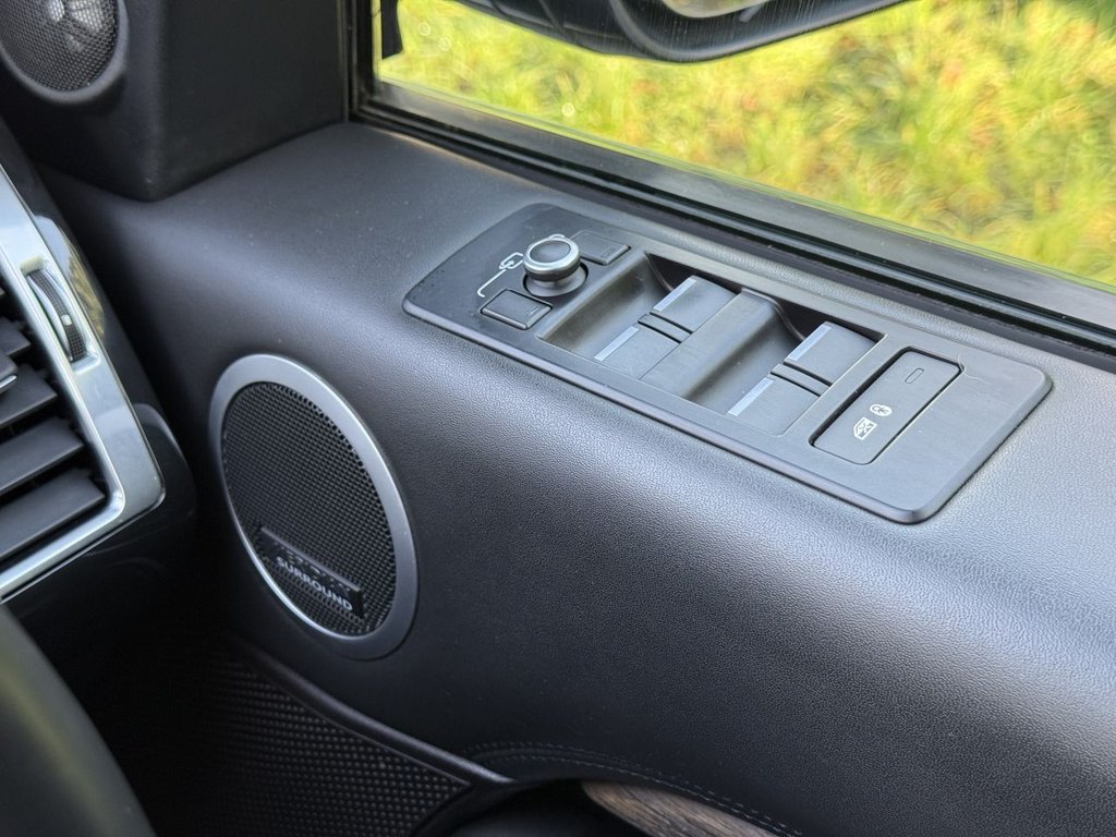 Used Land Rover Discovery 2017 for sale - 76934482: Photo 42