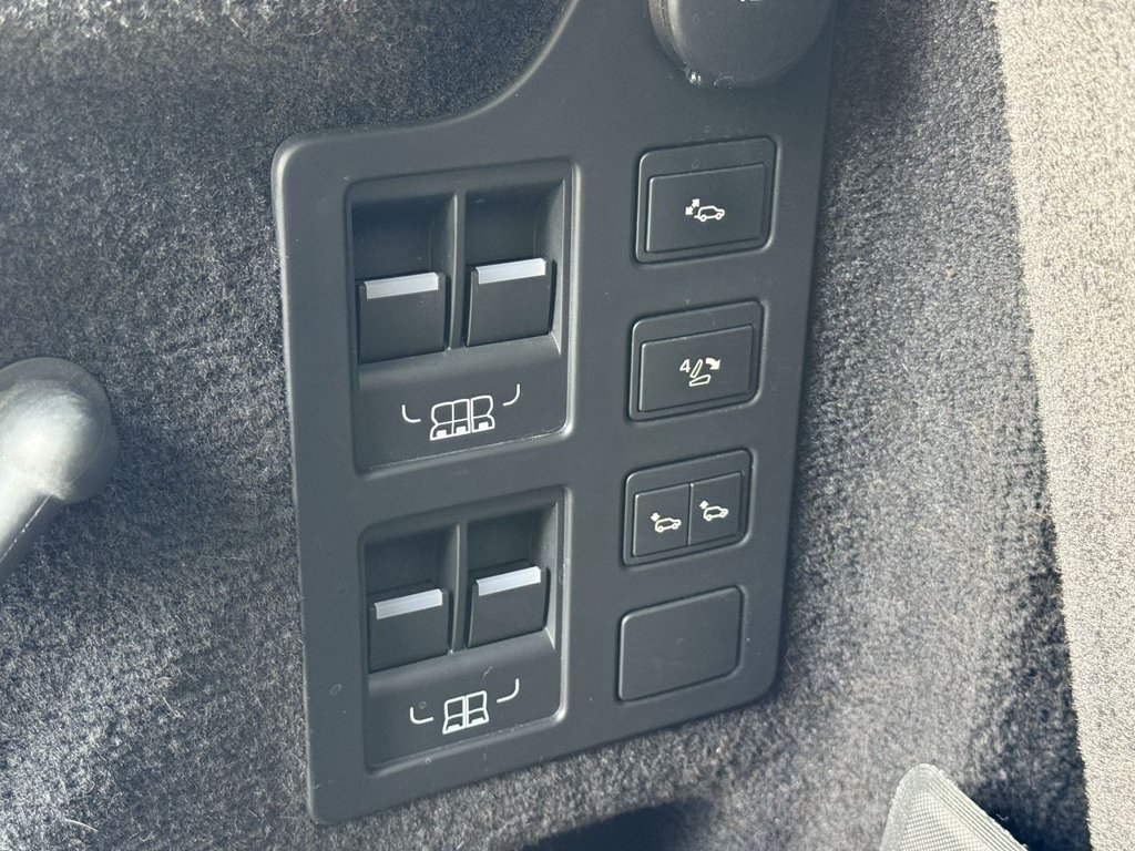 Used Land Rover Discovery 2017 for sale - 76934482: Photo 43