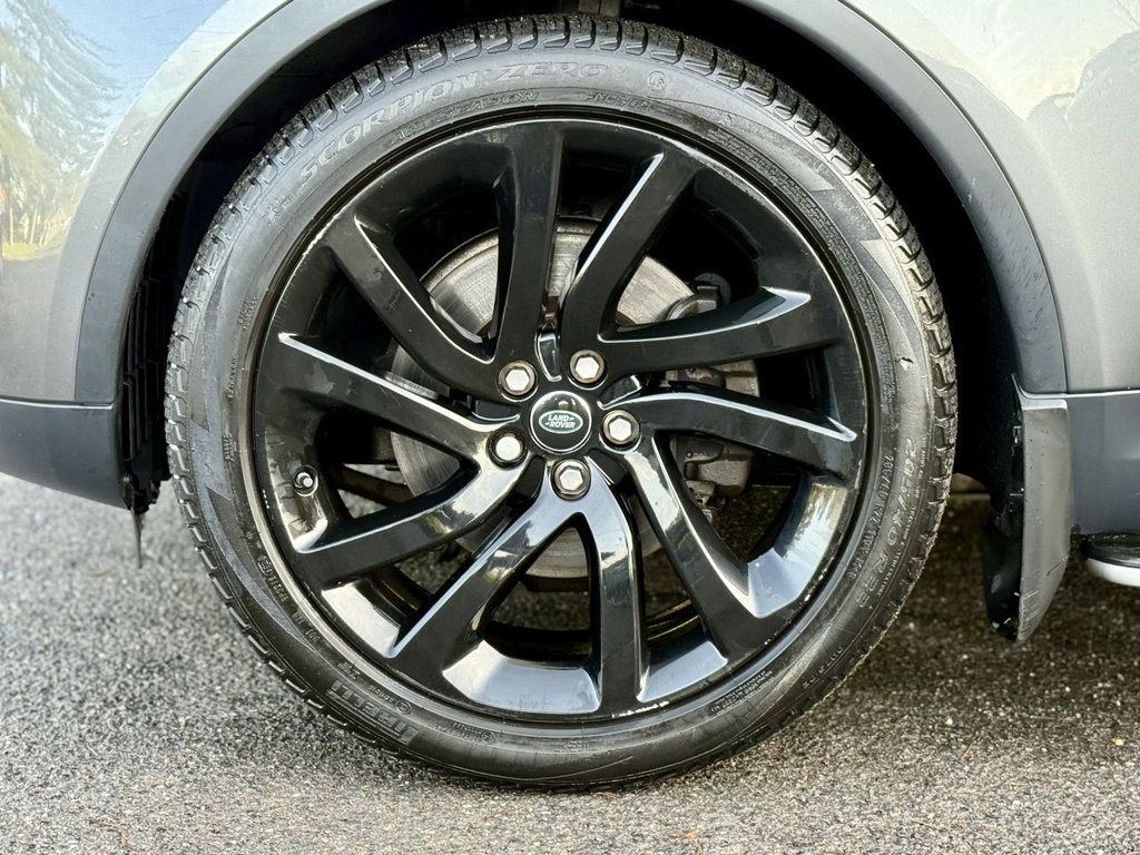 Used Land Rover Discovery 2017 for sale - 76934482: Photo 9