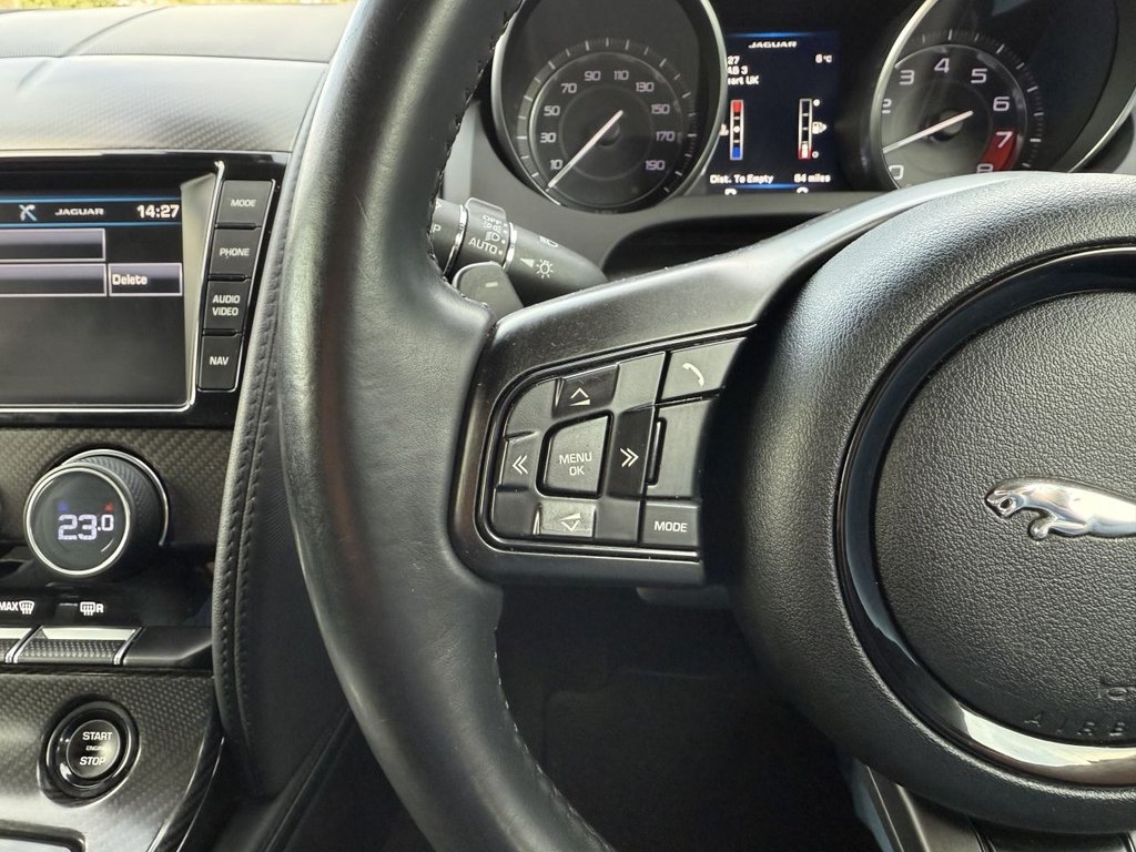 Used Jaguar F-Type 2014 for sale - 77133570: Photo 14