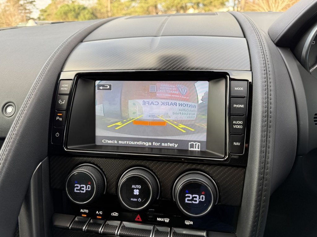 Used Jaguar F-Type 2014 for sale - 77133570: Photo 17