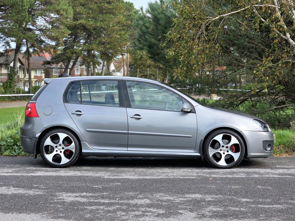 Used Volkswagen Golf 2007 for sale - 76333200: Photo 2