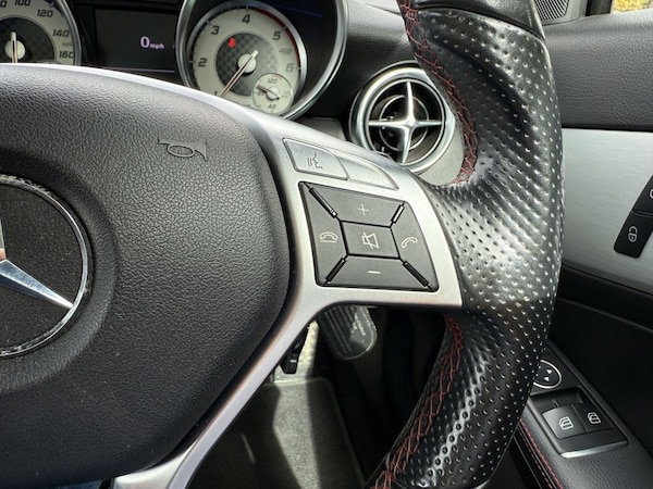 Used Mercedes-Benz SLK 2015 for sale - 75692947: Photo 26