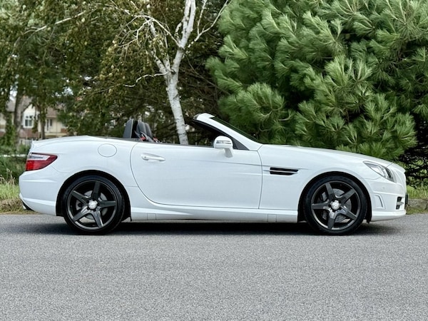 Used Mercedes-Benz SLK 2015 for sale - 75692947: Photo 2