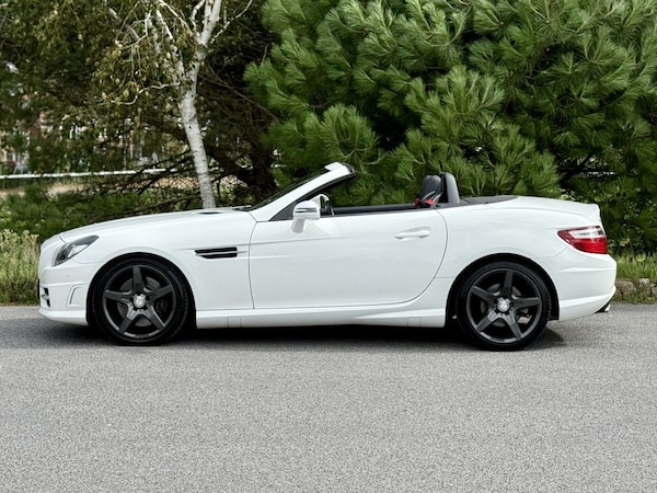 Used Mercedes-Benz SLK 2015 for sale - 75692947: Photo 8