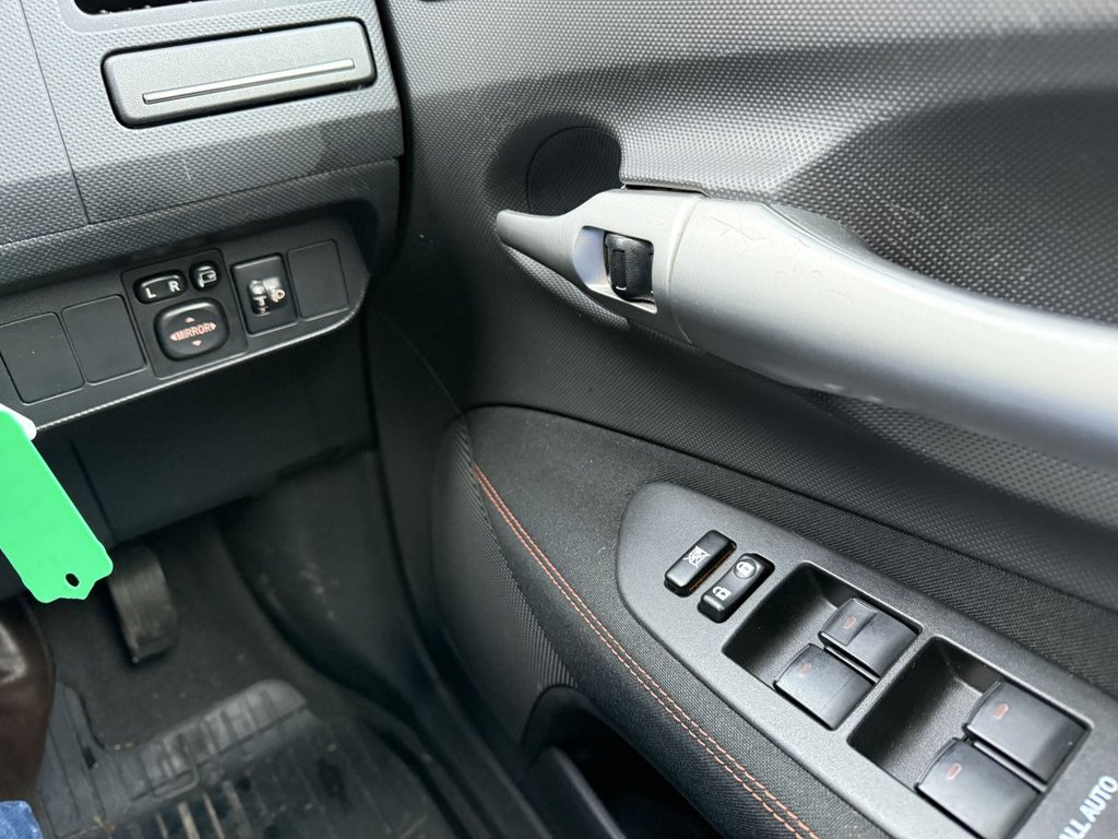 Used Toyota Auris 2010 for sale - 77236412: Photo 13