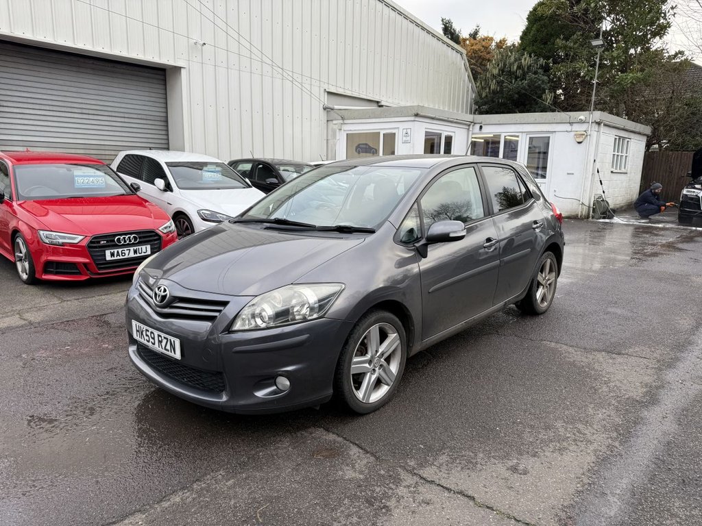 Used Toyota Auris 2010 for sale - 77236412: Photo 3