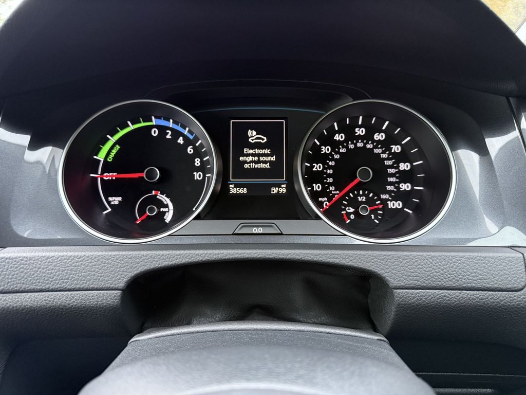 Used Volkswagen Golf 2019 for sale - 76430357: Photo 30