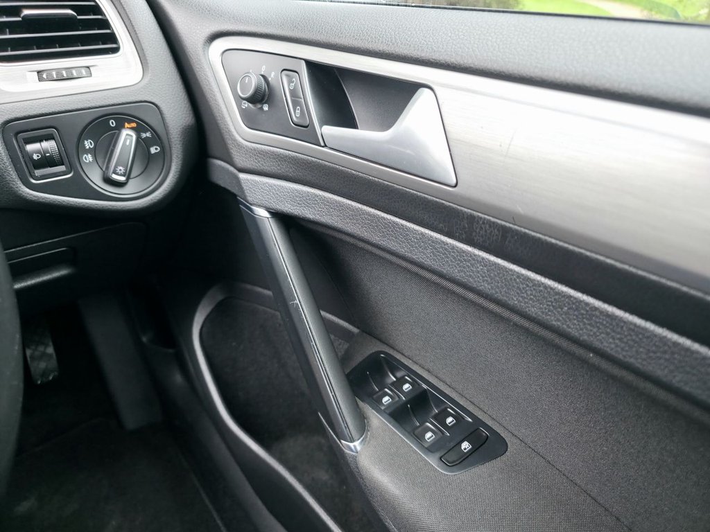 Used Volkswagen Golf 2015 for sale - 77632039: Photo 26