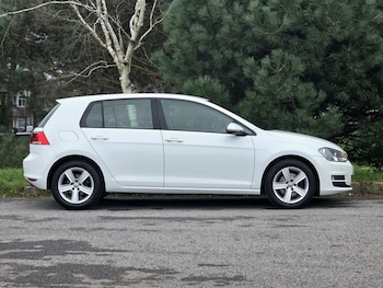 Used Volkswagen Golf 2015 for sale - 77632039: Photo