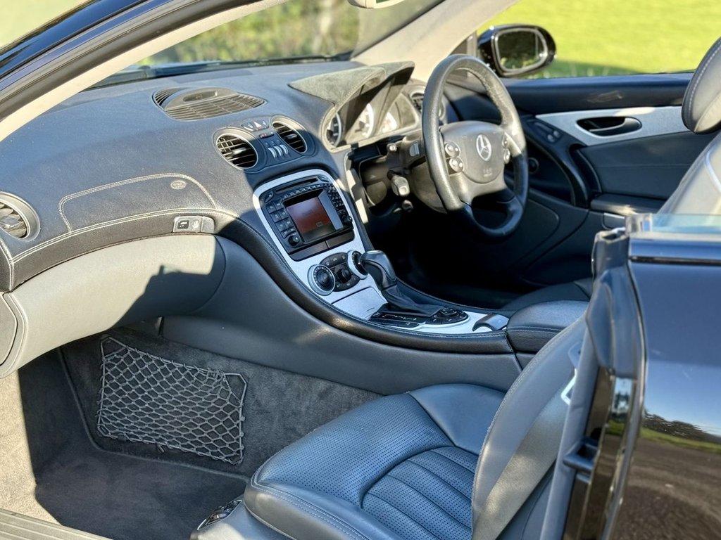 Used Mercedes-Benz SL 2003 for sale - 76241349: Photo 12