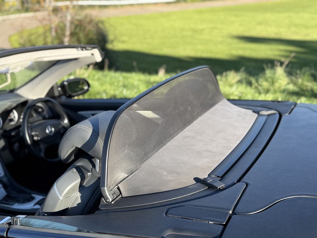 Used Mercedes-Benz SL 2003 for sale - 76241349: Photo 23