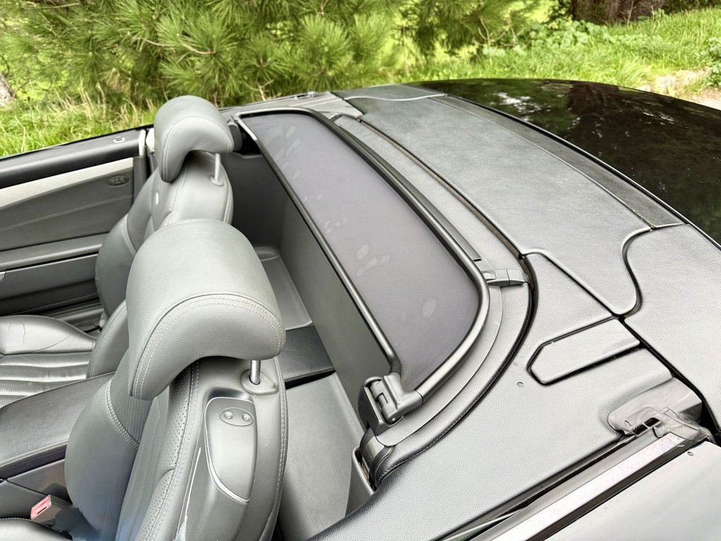 Used Mercedes-Benz SL 2003 for sale - 76241349: Photo 32