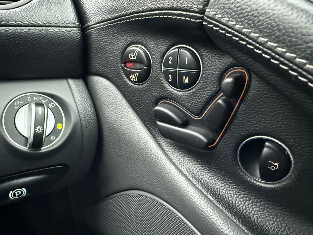 Used Mercedes-Benz SL 2003 for sale - 76241349: Photo 33
