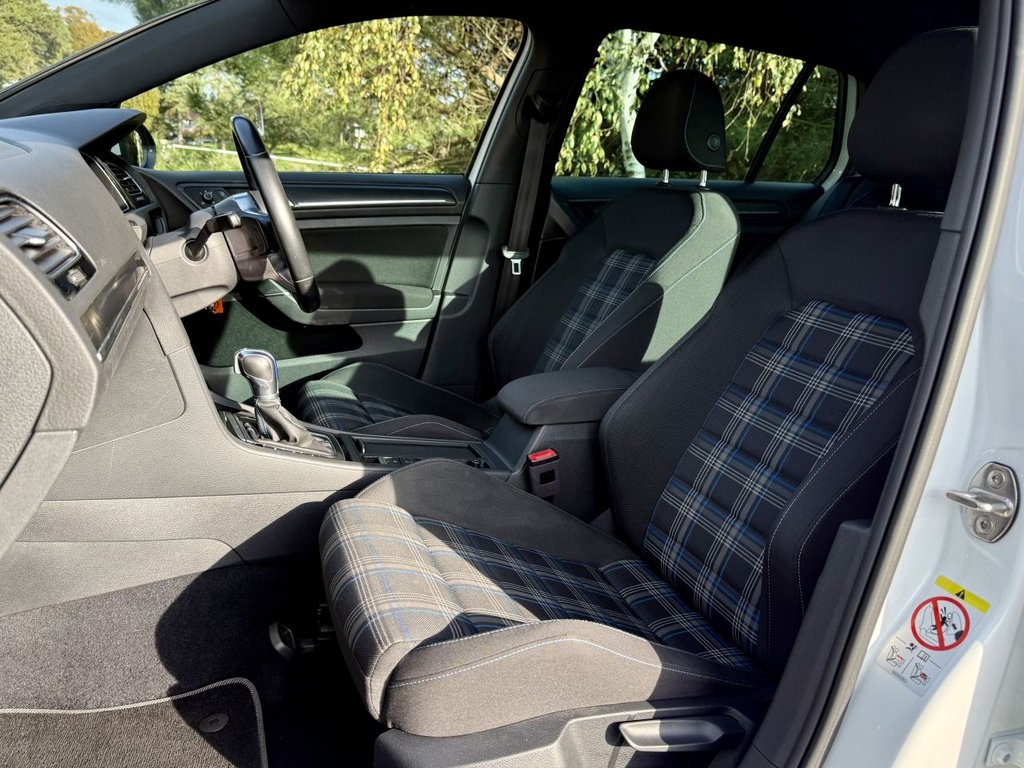 Used Volkswagen Golf 2018 for sale - 76546349: Photo 12