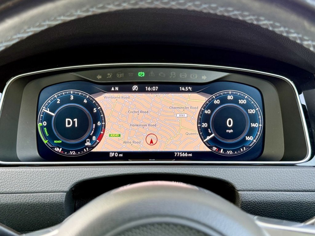 Used Volkswagen Golf 2018 for sale - 76546349: Photo 15