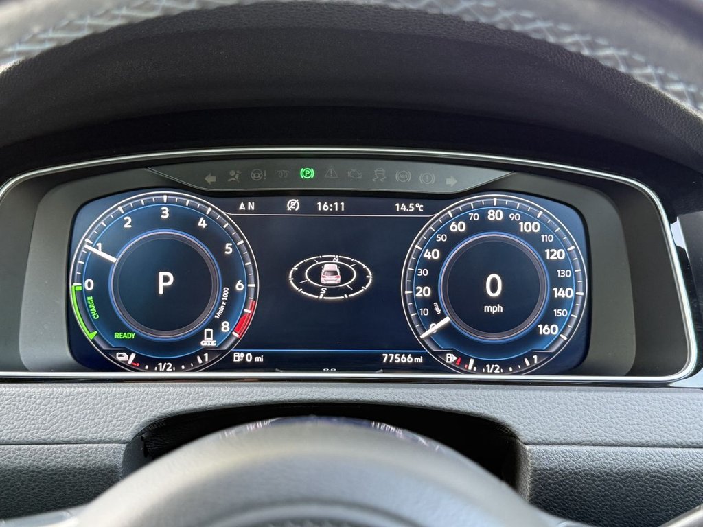 Used Volkswagen Golf 2018 for sale - 76546349: Photo 31