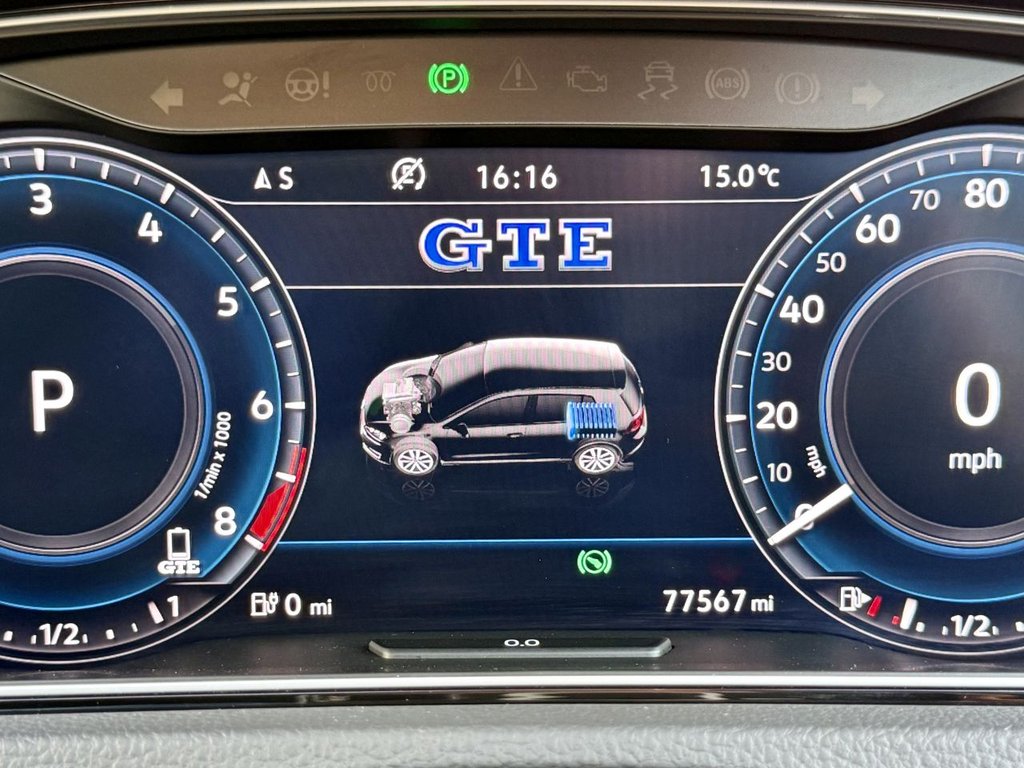 Used Volkswagen Golf 2018 for sale - 76546349: Photo 32