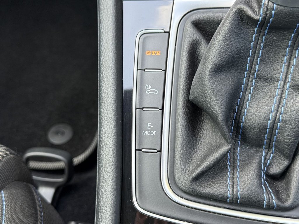 Used Volkswagen Golf 2018 for sale - 76546349: Photo 36