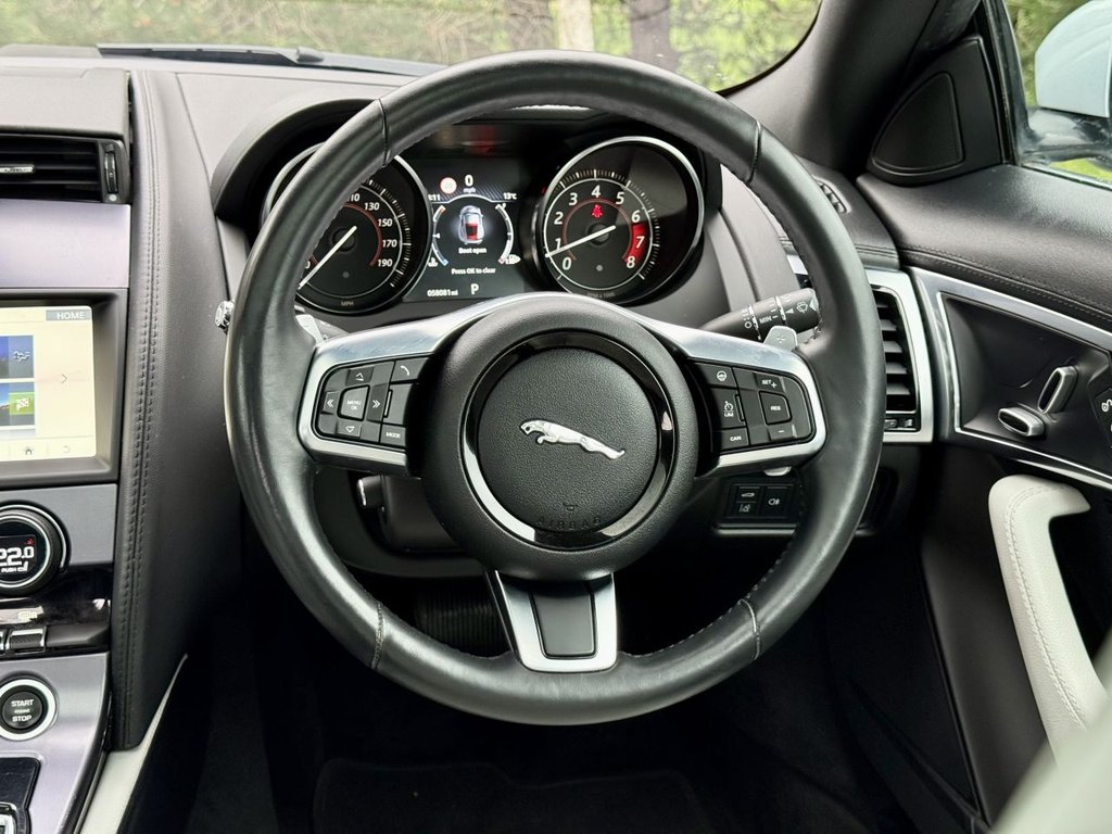 Used Jaguar F-Type 2018 for sale - 76509903: Photo 14