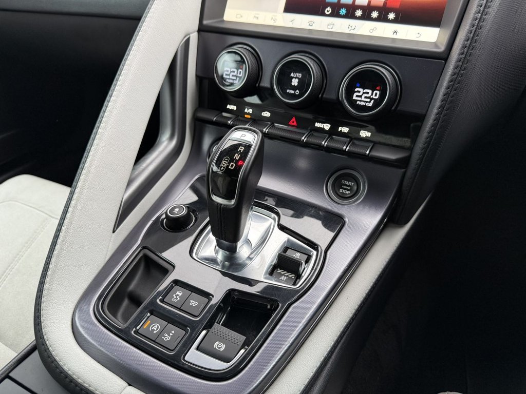 Used Jaguar F-Type 2018 for sale - 76509903: Photo 30