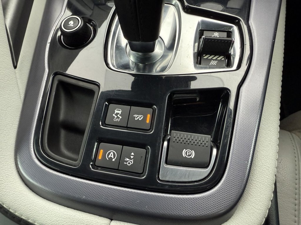 Used Jaguar F-Type 2018 for sale - 76509903: Photo 31