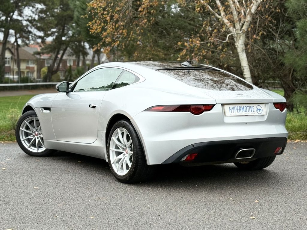 Used Jaguar F-Type 2018 for sale - 76509903: Photo 5