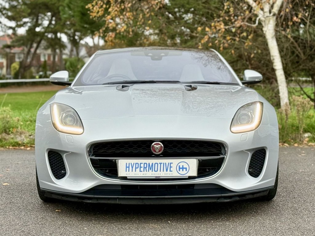 Used Jaguar F-Type 2018 for sale - 76509903: Photo 8