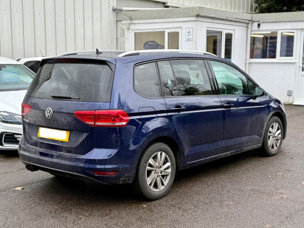 Used Volkswagen Touran 2020 for sale - 76973766: Photo 2