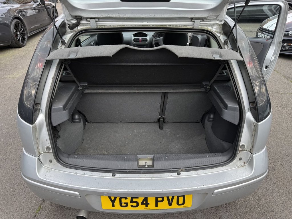 Used Vauxhall Corsa 2004 for sale - 78096934: Photo 5