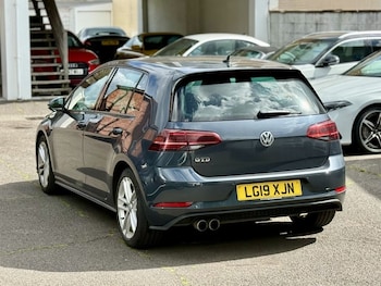 Used Volkswagen Golf 2019 for sale - 78864092: Photo