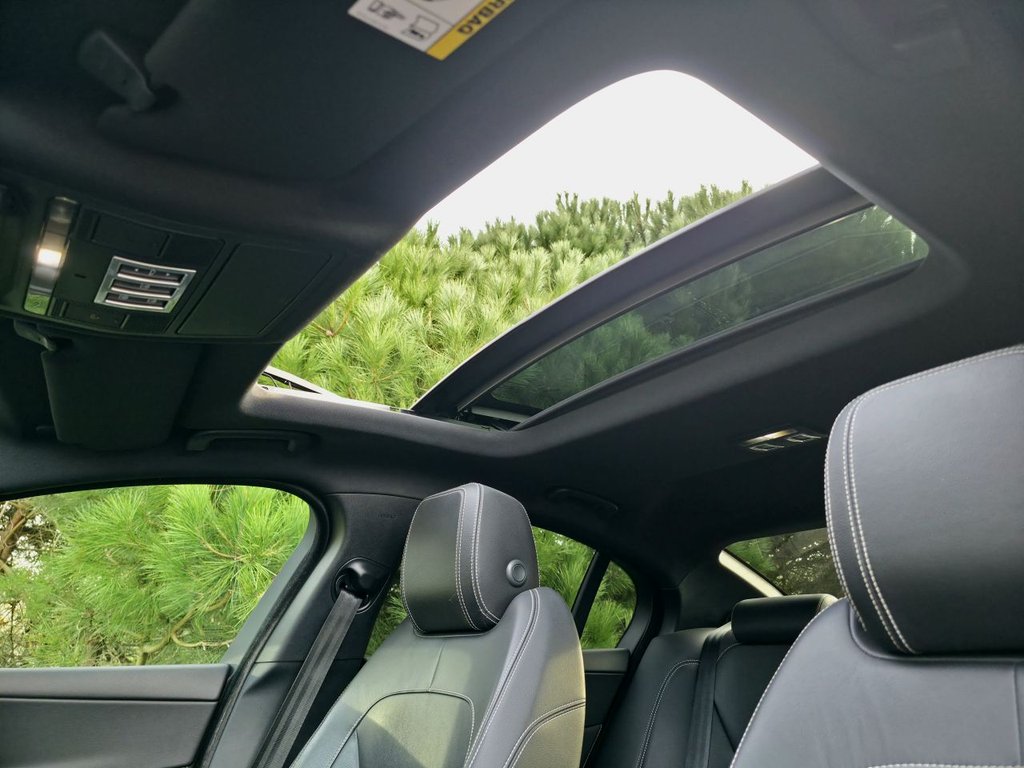 Used Jaguar XE 2016 for sale - 76590723: Photo 27