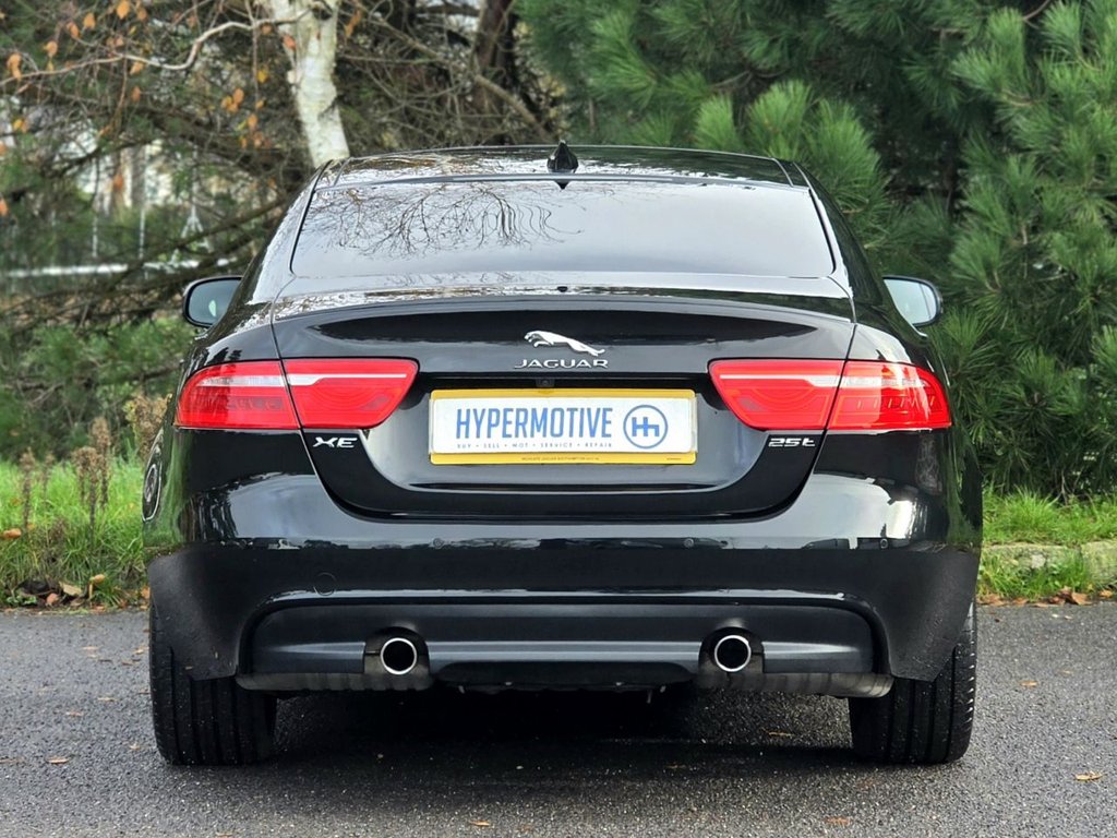 Used Jaguar XE 2016 for sale - 76590723: Photo 4