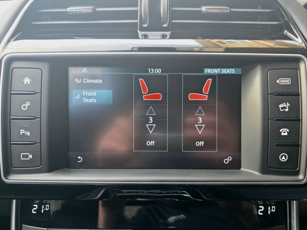 Used Jaguar XE 2016 for sale - 76590723: Photo 45