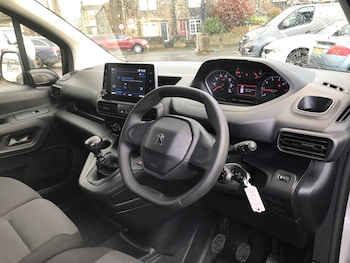 Used Peugeot Partner 2023 for sale - 77532169: Photo