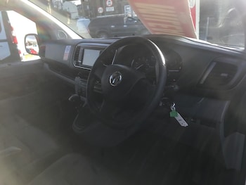 Used Vauxhall Vivaro 2020 for sale - 77159332: Photo