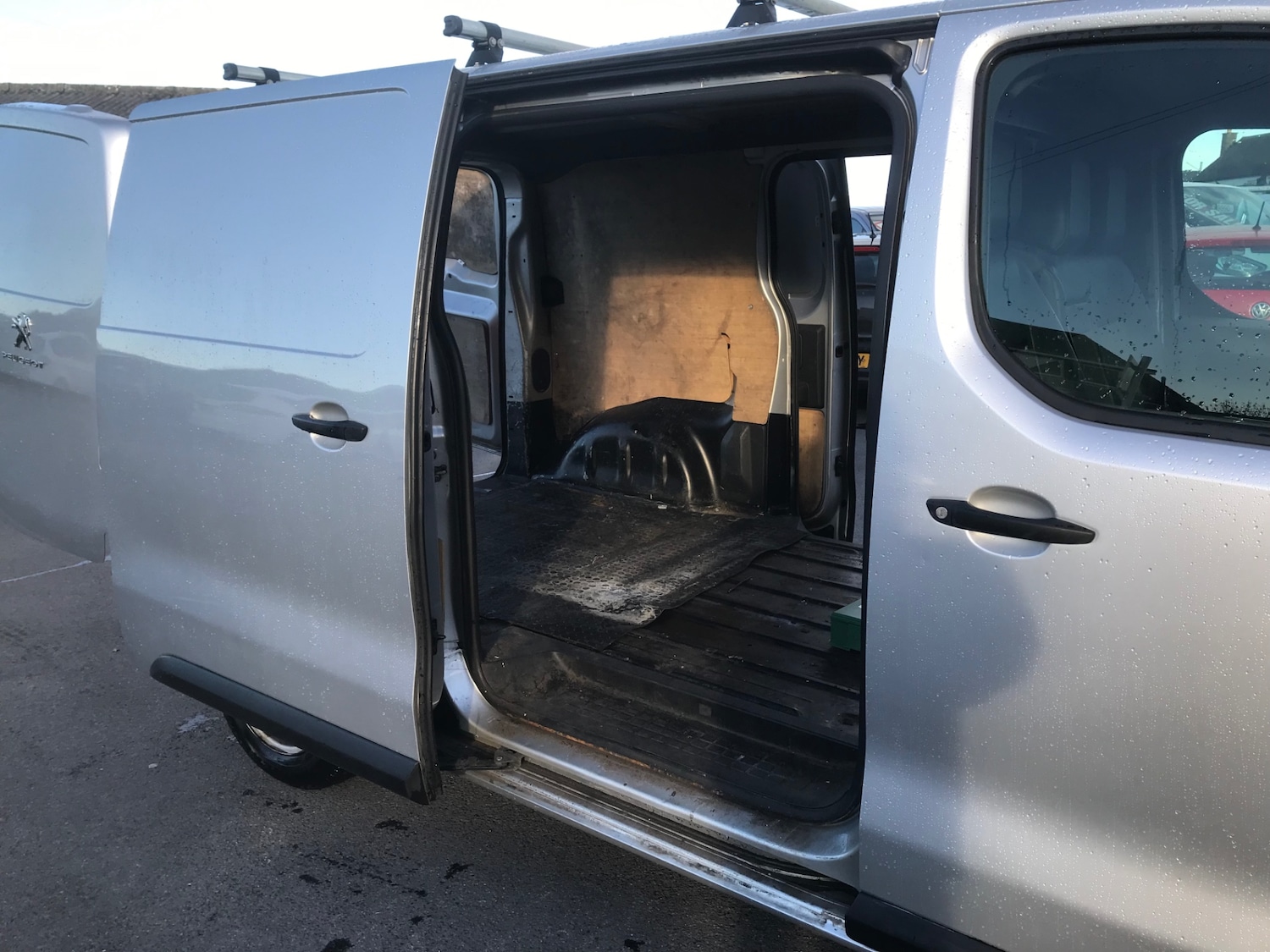 Used Peugeot Expert 2018 for sale - 76611696: Photo 17