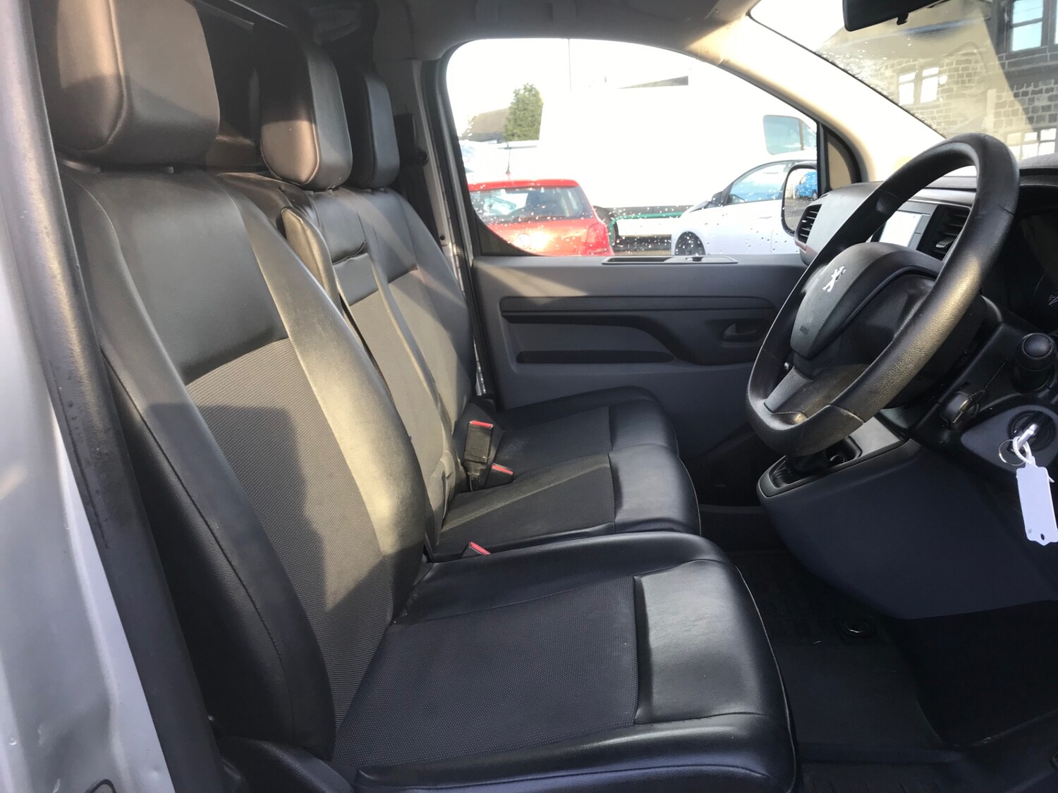 Used Peugeot Expert 2018 for sale - 76611696: Photo 5