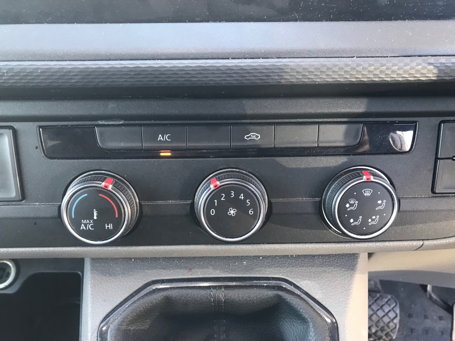 Used Volkswagen Transporter 2021 for sale - 77350177: Photo 8