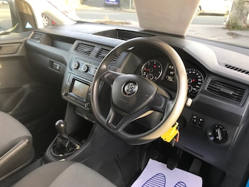 Used Volkswagen Caddy Maxi 2015 for sale - 76374164: Photo